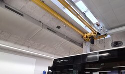 GIS crane systems as helpers in the maintenance and servicing work of public transport vehicles.