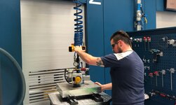 Système de grue avec palan électrique à chaîne Handy pour la production