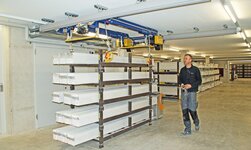 Synchronous lifting with four load lifting points