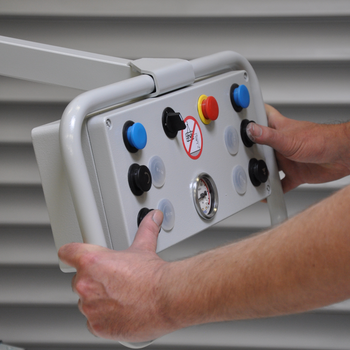 All lifting movements of the vacuum lifter are centrally controlled