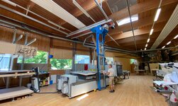GISKB crane system panel transport The crane system is used to transport wooden panels from the rack to the machine