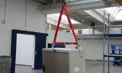 Monorail with GIS electric chain hoist Moving loads on electric chain hoist by means of overhead monorail